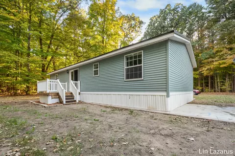 8268 Bradley Rd, Belding, MI 48809 photo 25