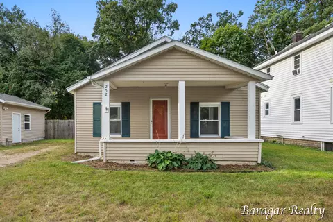 252 Wilbur St SE, Grand Rapids, MI 49548