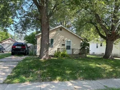 1109 Arlington St NE, Grand Rapids, MI 49505
