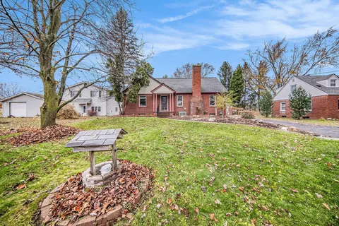 5965 Sibley Rd, Chelsea, MI 48118