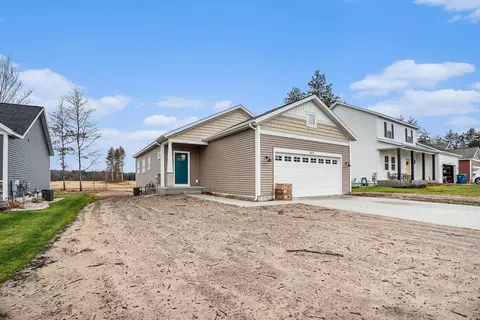 2471 Hawk Dr, Muskegon, MI 49444