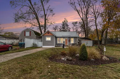 2141 Blodgett St, Muskegon, MI 49441