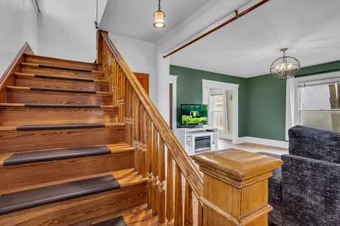 319 S Webster St, Jackson, MI 49203 photo 4