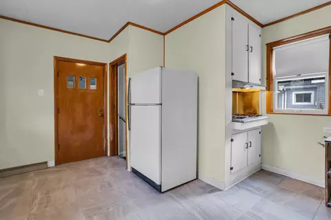 319 S Webster St, Jackson, MI 49203 photo 12