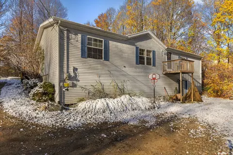 5737 Douglas Ave, Kalamazoo, MI 49004