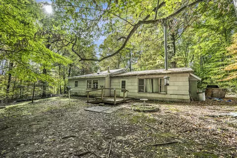 10534 Shaver Rd, Portage, MI 49024