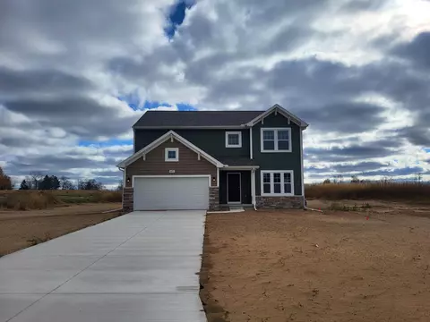 9470 Snow Vly Dr SE, Alto, MI 49302