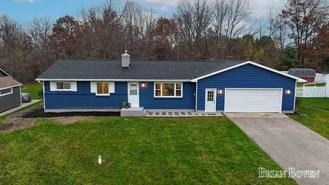 9777 Myers Lake Ave NE, Rockford, MI 49341