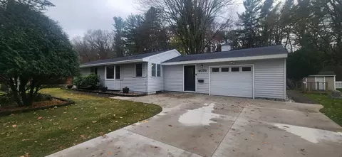 4079 Lake Harbor Rd, Norton Shores, MI 49441