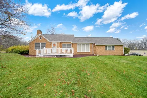 3965 Kibby Rd, Jackson, MI 49201