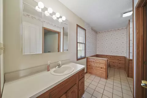 930 E Mcdevitt Ave, Jackson, MI 49203 photo 25