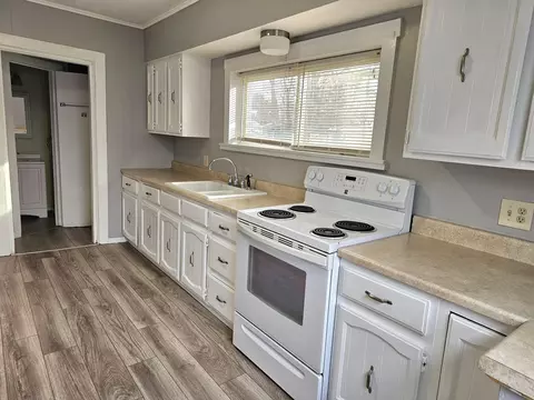 96 E Alden St, Coldwater, MI 49036 photo 5