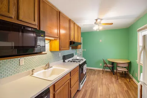 411 Burt Ave, Jackson, MI 49201 photo 5