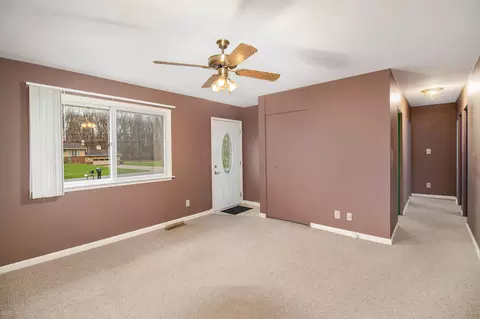 411 Burt Ave, Jackson, MI 49201 photo 3