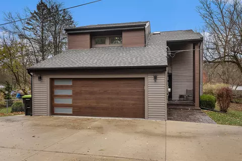 2740 Steeple Hl, White Lake, MI 48383