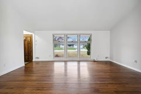 37605 Whitney Dr, Wayne, MI 48184 photo 7