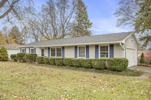 14612 Helmer Rd S, Battle Creek, MI 49015