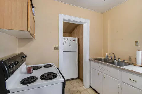 638 W Monroe St, Jackson, MI 49202 photo 8