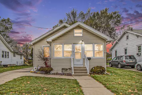 638 W Monroe St, Jackson, MI 49202 photo 2