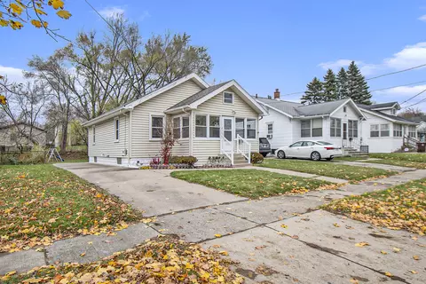 638 W Monroe St, Jackson, MI 49202 photo 3
