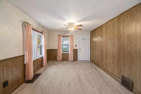 638 W Monroe St, Jackson, MI 49202 photo 4