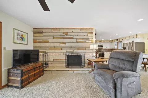 Living - 11714 Dublin Ct, Jerome, MI 49249 photo 3 of 3