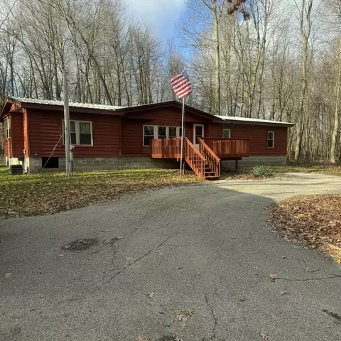 6262 E 86th St, Newaygo, MI 49337