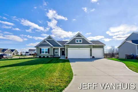 7454 Ridgeline Dr, Zeeland, MI 49464