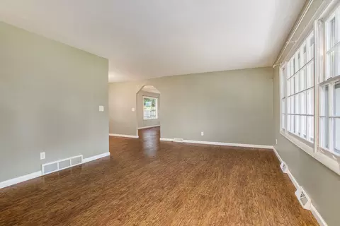 903 Okeefe Rd, Marshall, MI 49068 photo 3