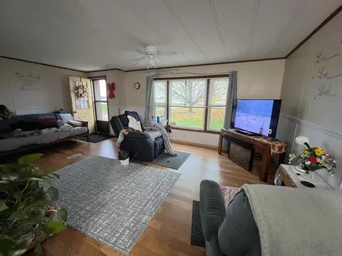718 Rierson, Bronson, MI 49028 photo 4