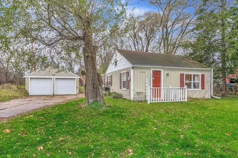 1503 Vanderbilt Ave, Portage, MI 49024