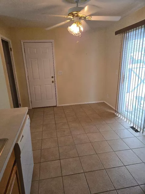 4031 Honeysuckle Dr, Jackson, MI 49201 photo 7