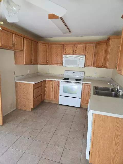 4031 Honeysuckle Dr, Jackson, MI 49201 photo 20