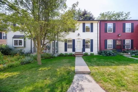 3371 Burbank Dr, Ann Arbor, MI 48105
