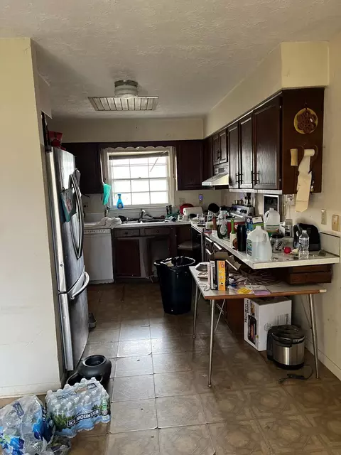 3105 Dorothy Ln, Spring Arbor, MI 49283 photo 2