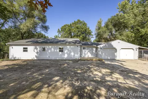 11350 W Holland Lake Rd, Gowen, MI 49326