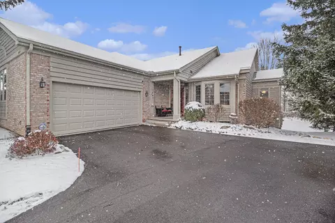 3649 Santa Fe Trl, Ann Arbor, MI 48108