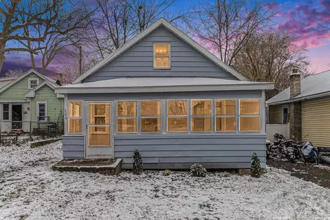 100 Oak St, Jackson, MI 49203