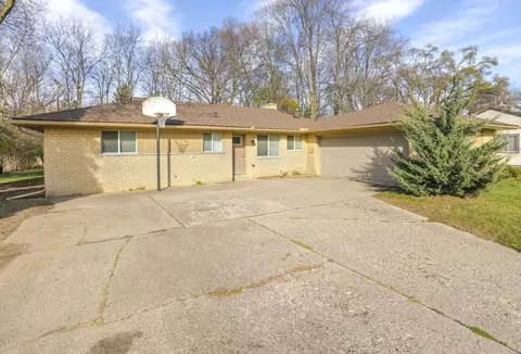 23620 Oliver Ct, Southfield, MI 48033