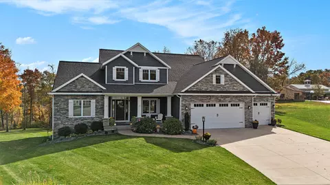 6400 Summer Meadows Dr NE, Rockford, MI 49341