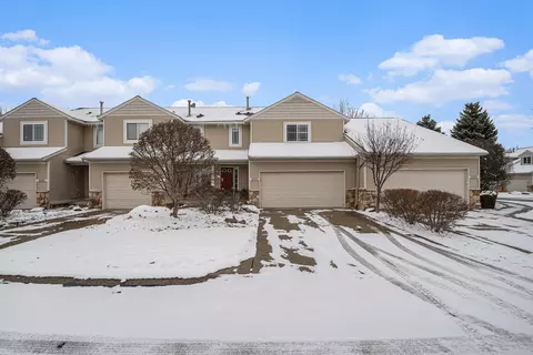 2927 Edgestone Dr #56, Hudsonville, MI 49426