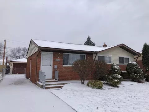 30732 Mackenzie Dr, Westland, MI 48185