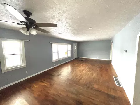 124 E Central Rd, Coldwater, MI 49036 photo 3