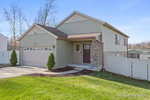 5733 Buchanan Ave SW, Grand Rapids, MI 49548