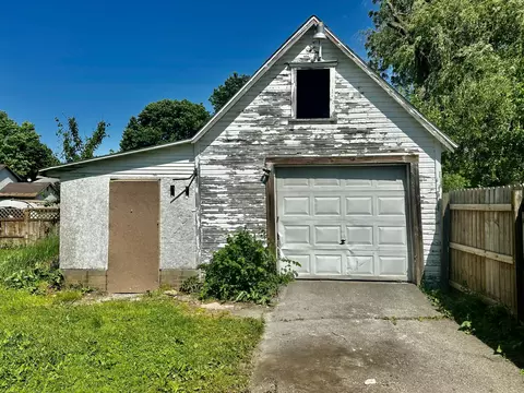 523 N Waterloo Ave, Jackson, MI 49201 photo 5