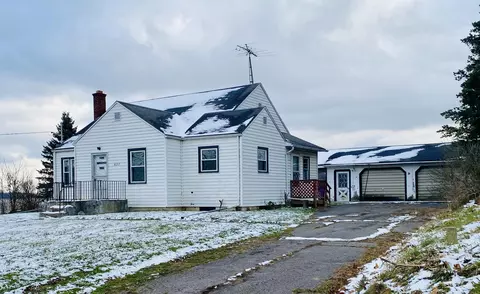 627 Michigan St, Reading, MI 49274