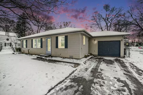 517 Water St, Otsego, MI 49078