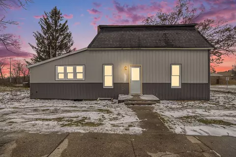 1096 E James St, White Cloud, MI 49349 photo 5
