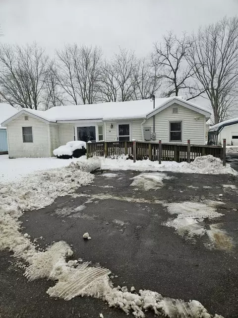 310 S Pleasant St, Watervliet, MI 49098