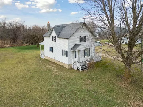 2492 S Ferris Rd, Sumner, MI 48889 photo 38